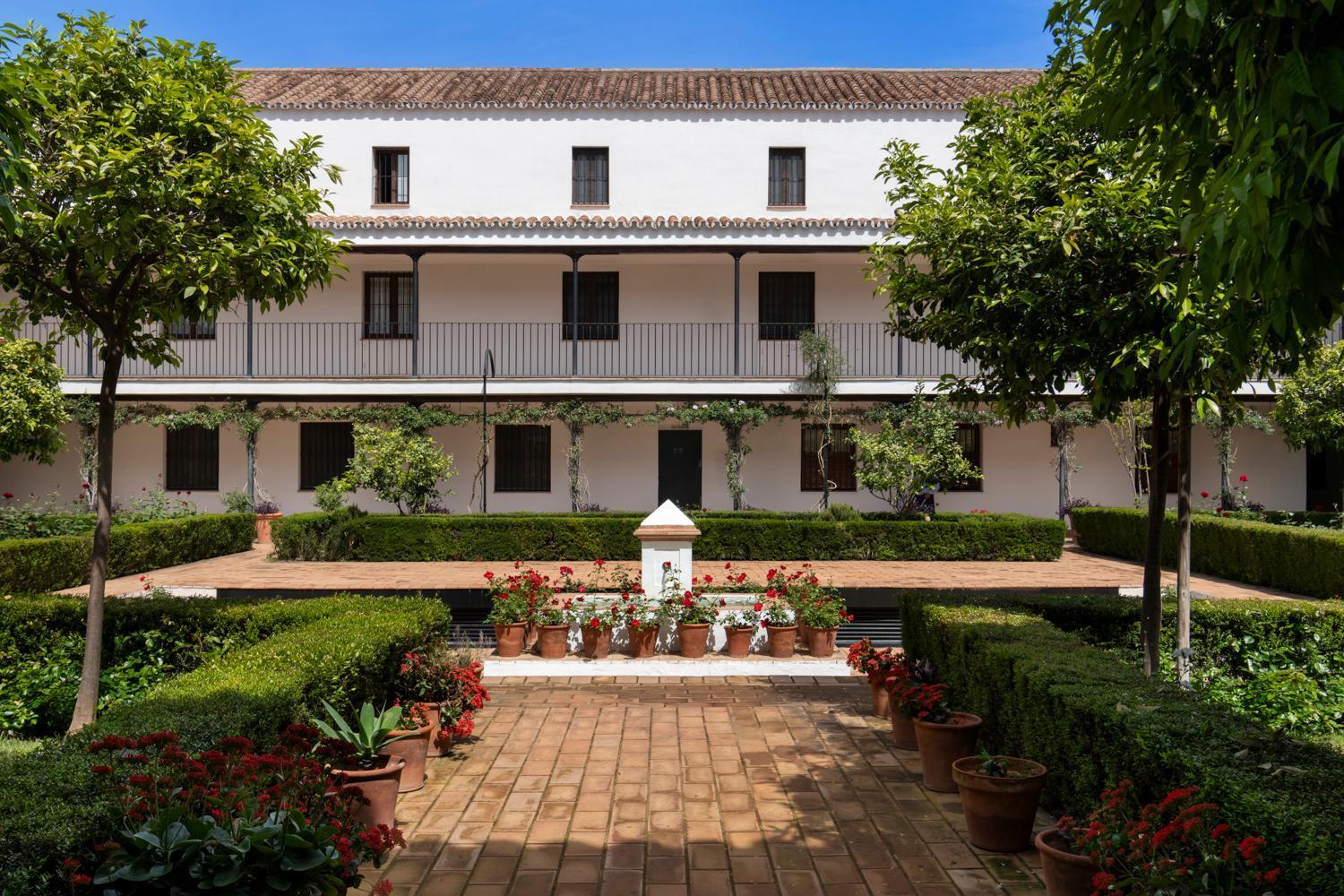 Magno Apartments San Laureano - Private Parking Included Севілья Екстер'єр фото